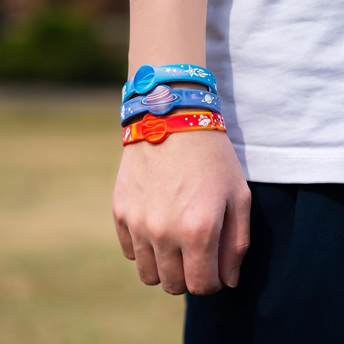 Space Party Favors, 30 Pcs Outer Space Themed Birthday Decorations, 10 Silicone Bracelet, 20 Slap Bracelet for Astronaut Kids Birthday Gift